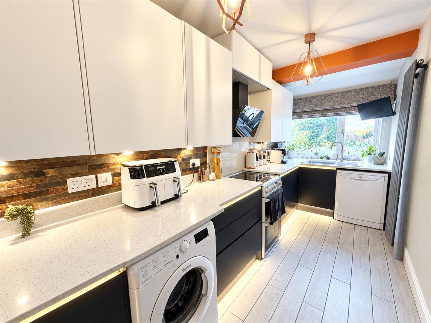 2 bed property in Lennox Road, Stoke-On-Trent